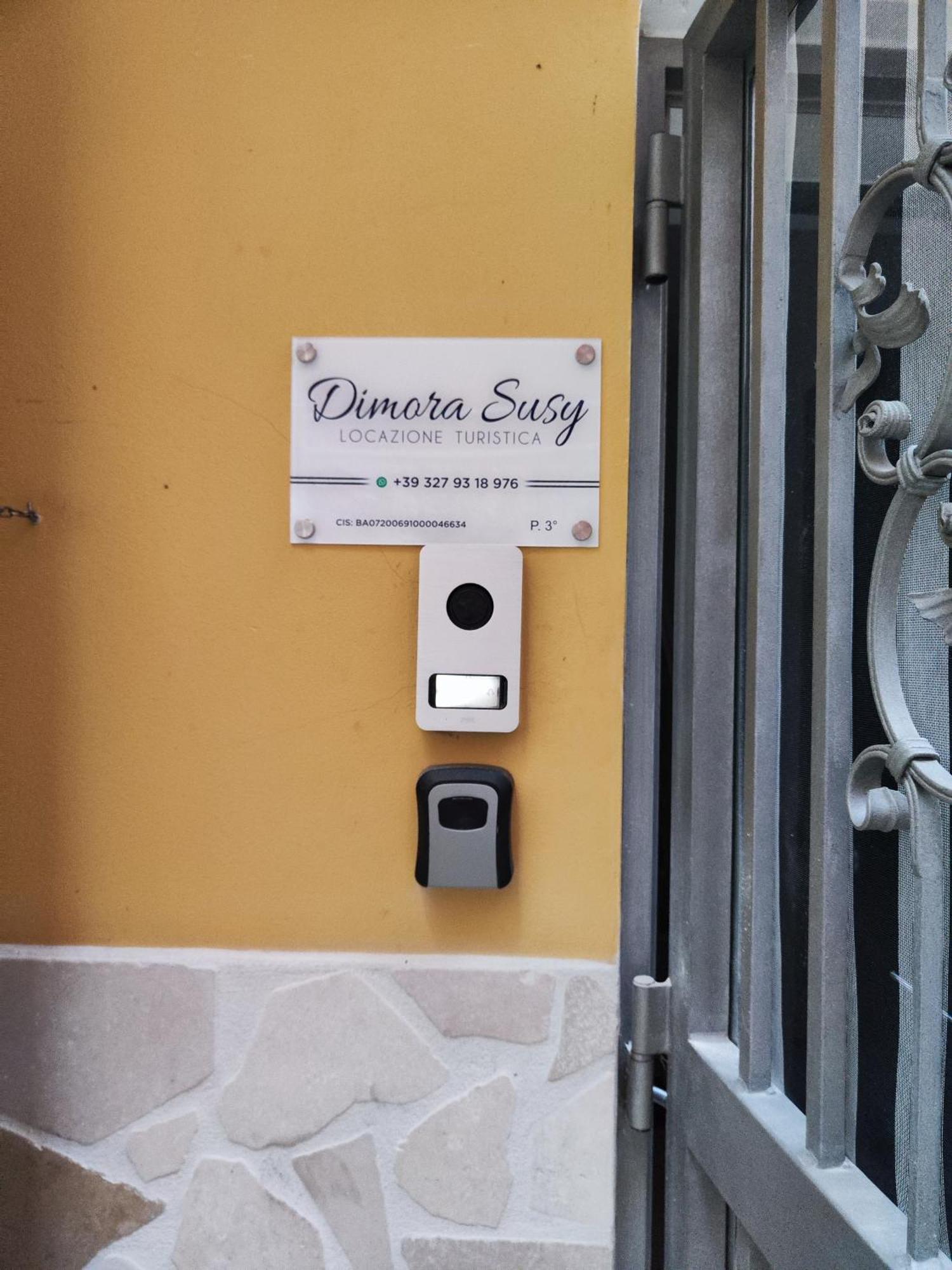 Dimora Susy Apartamento Bari Exterior foto